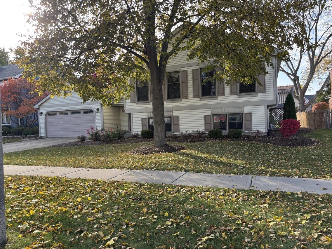 4950 Tarrington Dr., Hoffman Estates, IL 60010