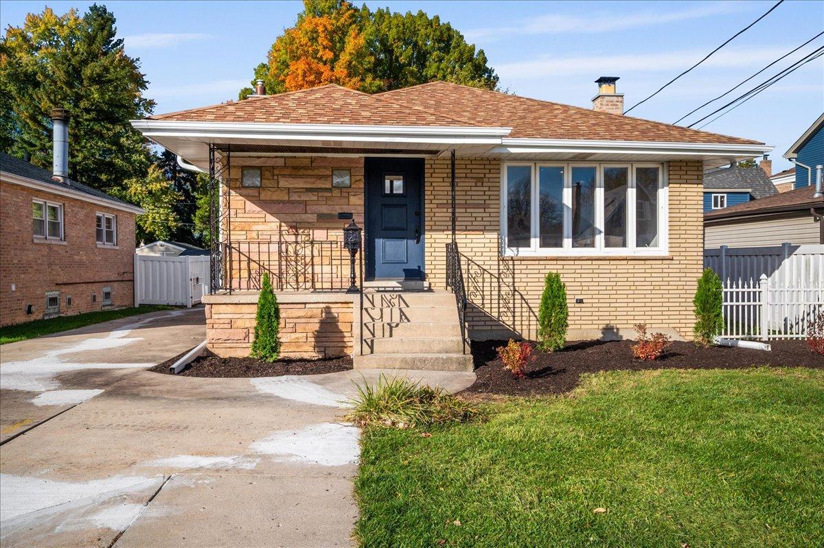 3412 W 115th St., Chicago, IL 60655