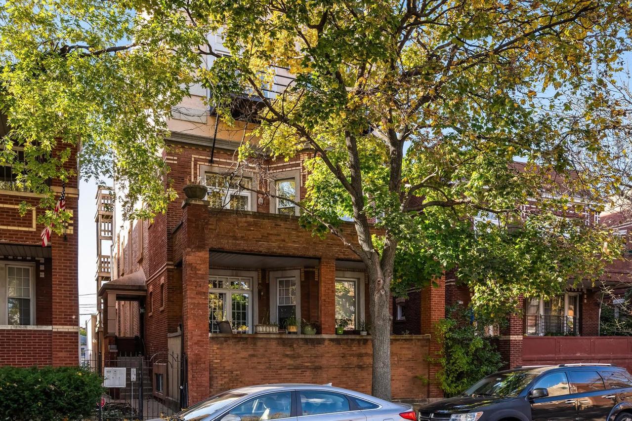 912 N Oakley Blvd. #2, Chicago, IL 60622