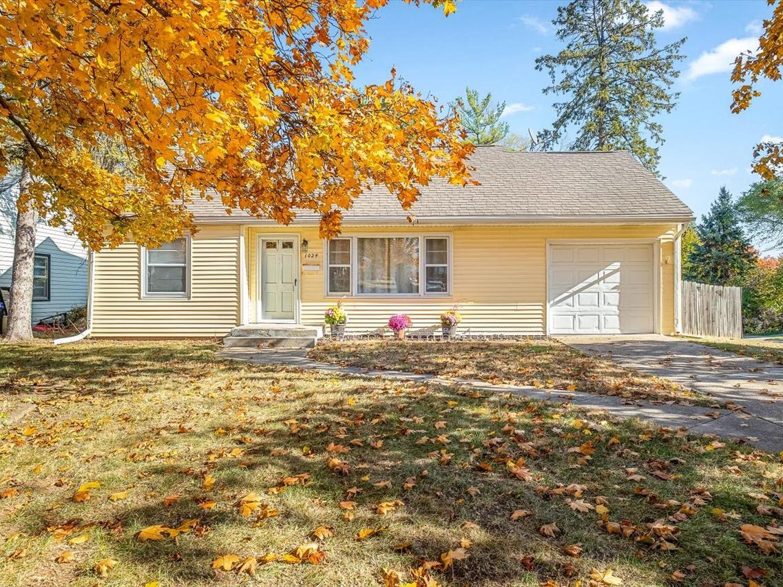 1024 21st St., Rockford, IL 61108