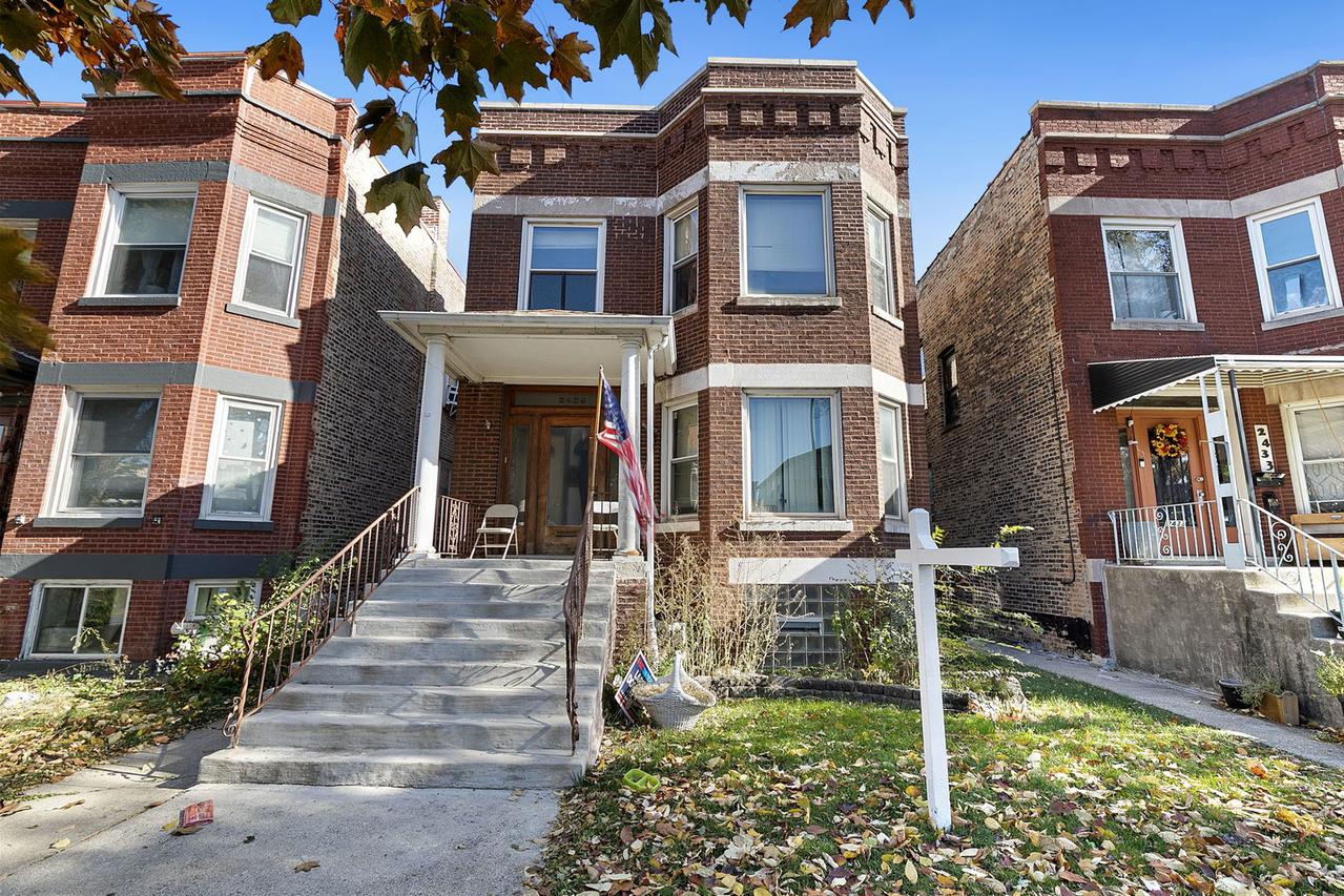 2429 S 56th Ct., Cicero, IL 60804