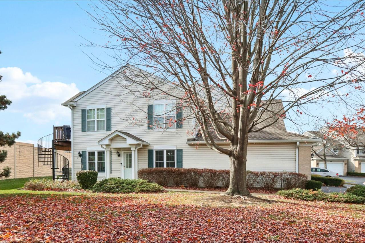 1279 Merrimack Ct., Crystal Lake, IL 60014