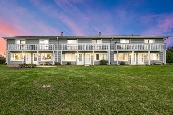 17438 W Walnut Ln., Gurnee, IL 60031