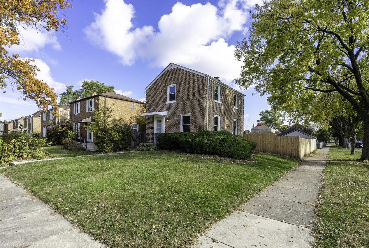 4247 Anna Ave., Lyons, IL 60534