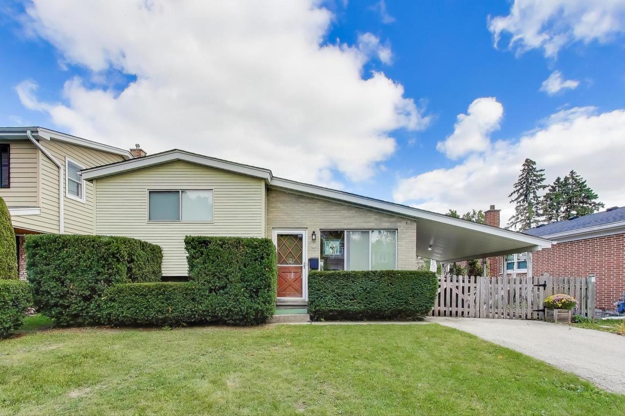 417 S Dryden Pl., Arlington Heights, IL 60005