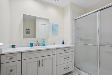 1445 Greens Ct., Glendale Heights, IL 60139