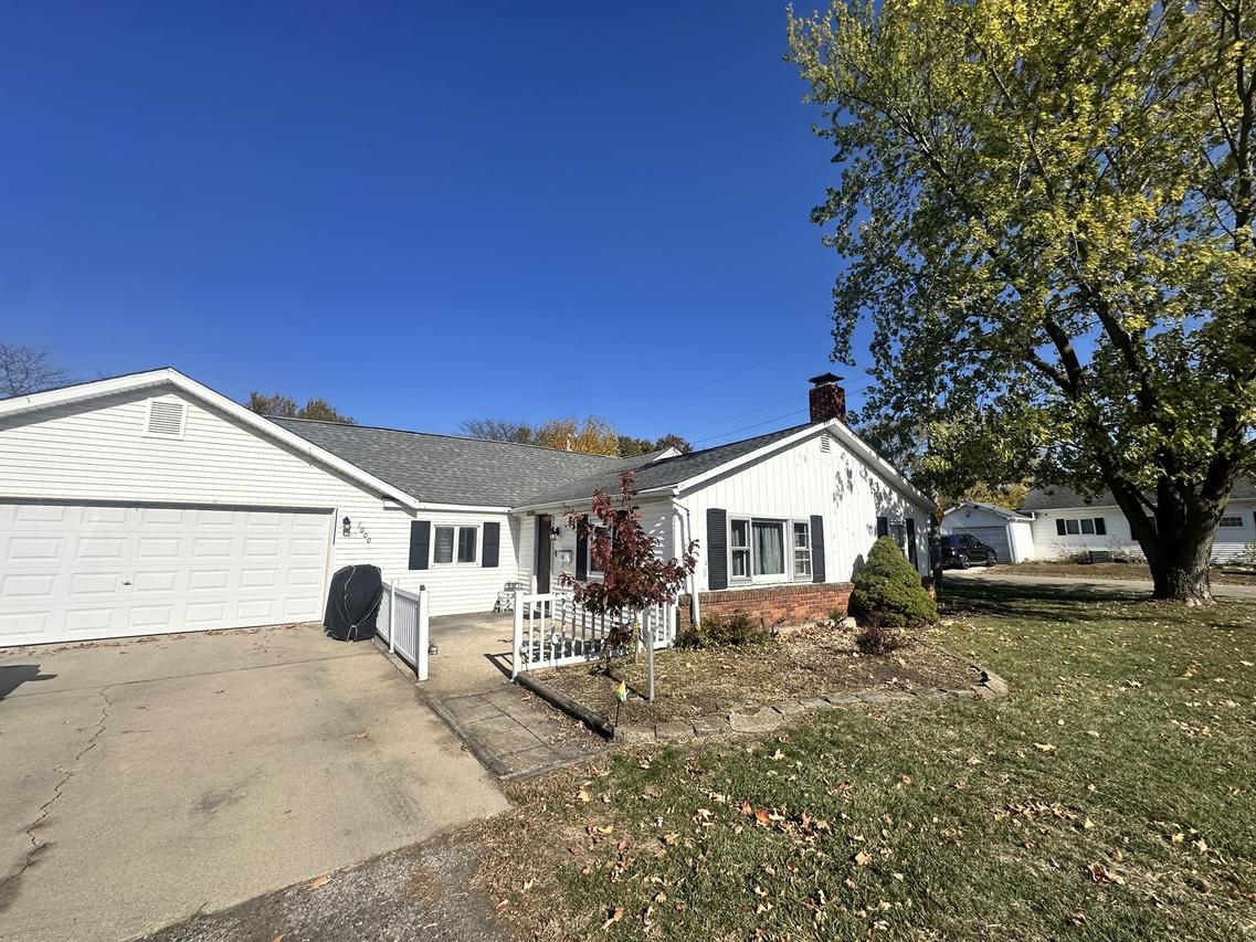 1000 W Superior St., Ottawa, IL 61350