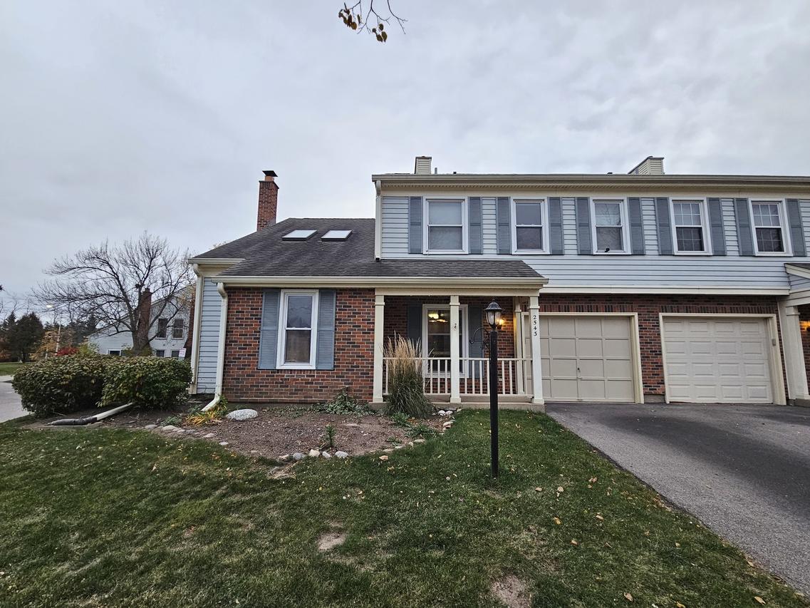 2543 College Hill Cir., Schaumburg, IL 60173