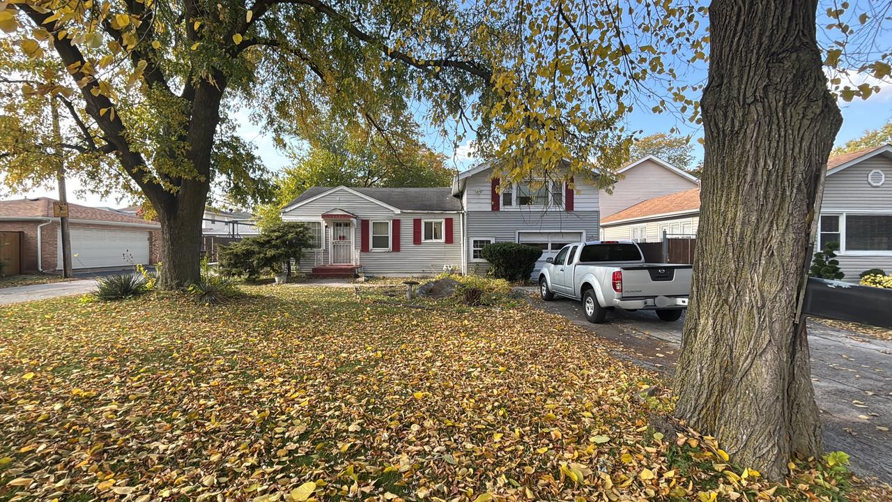 16626 Union Ave., Harvey, IL 60426