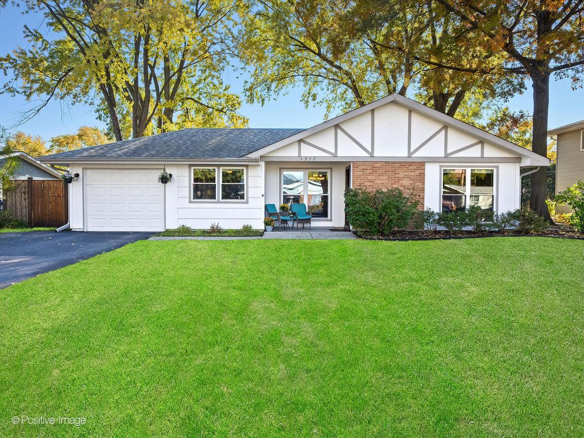 1517 Sequoia Ln., Darien, IL 60561