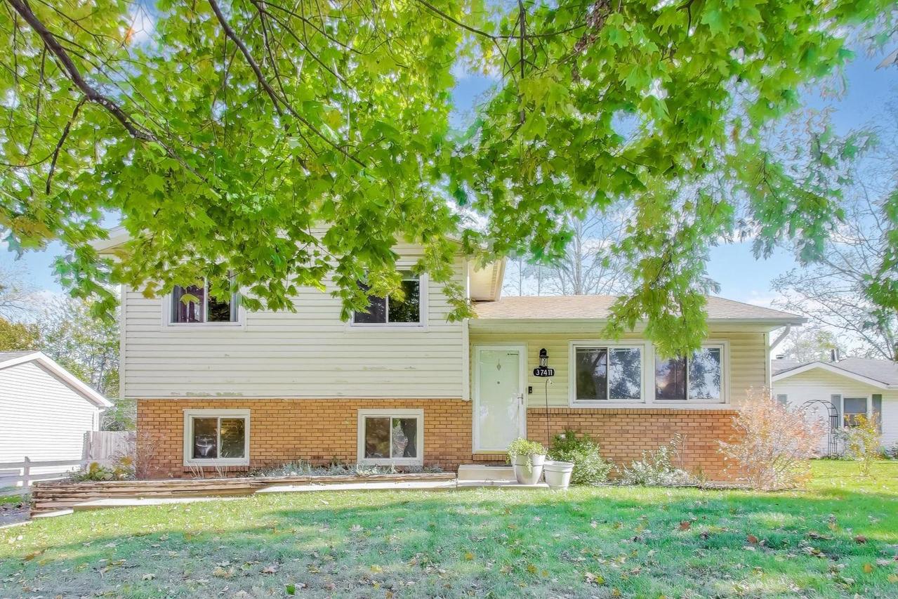 37411 N Fairview Ln., Lake Villa, IL 60046