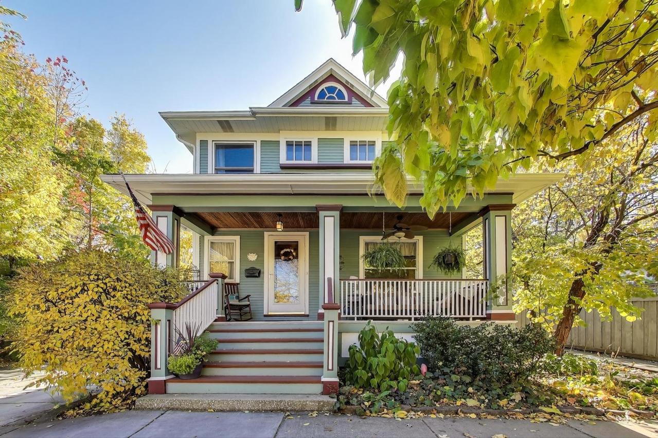 253 Ontario St., Oak Park, IL 60302