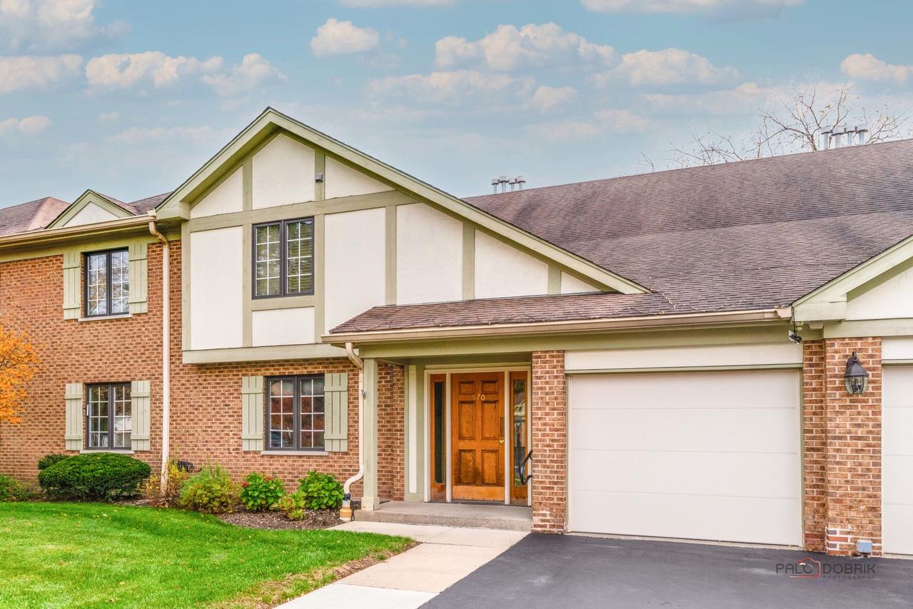 970 Ivy Ln. #C, Deerfield, IL 60015