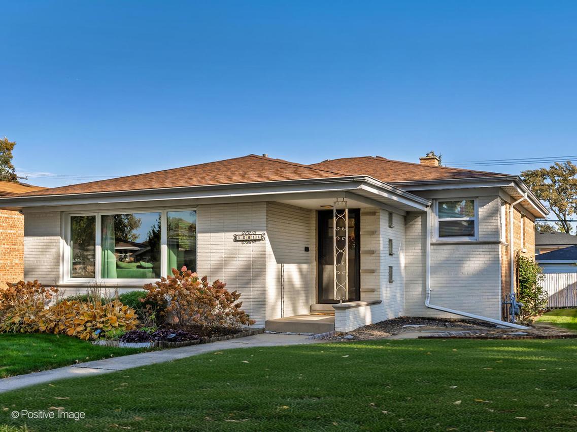 10811 Lavergne Ave., Oak Lawn, IL 60453