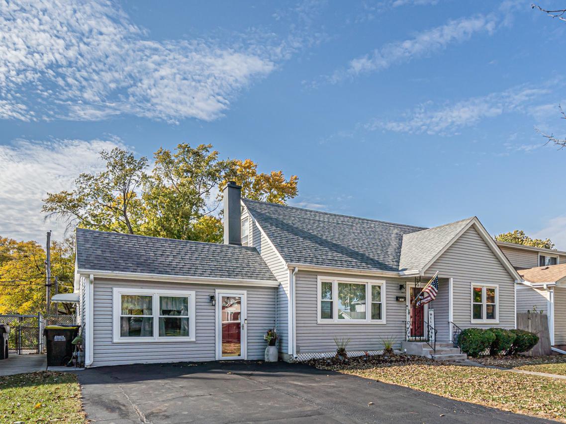 10630 Oak Park Ave., Chicago Ridge, IL 60415