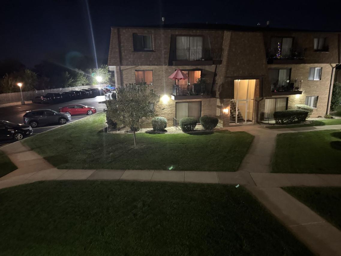 4905 W 109th St. #202, Oak Lawn, IL 60453