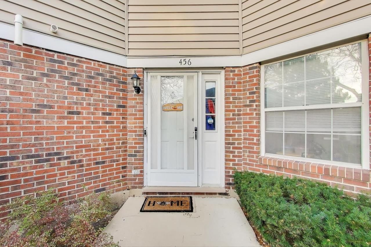 456 W Happfield Dr. #9CL, Arlington Heights, IL 60004