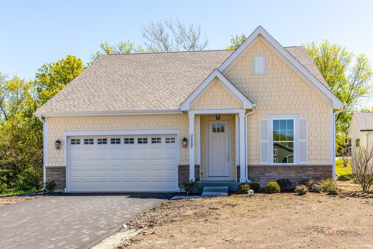 22207 W Casa Bella View, Kildeer, IL 60047