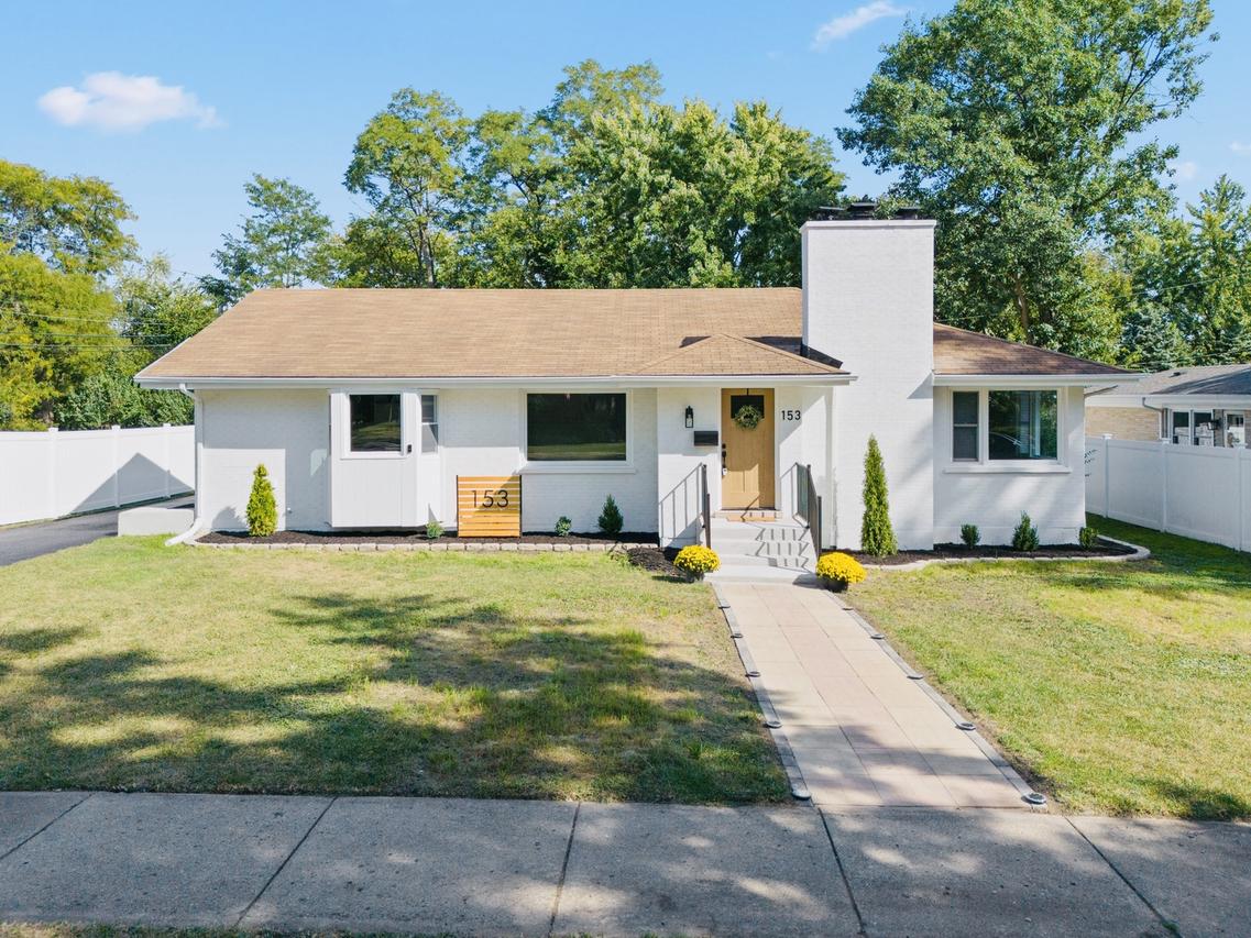 153 Grove Ave., Glen Ellyn, IL 60137