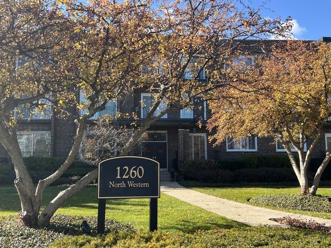 1260 N Western Ave. #305, Lake Forest, IL 60045