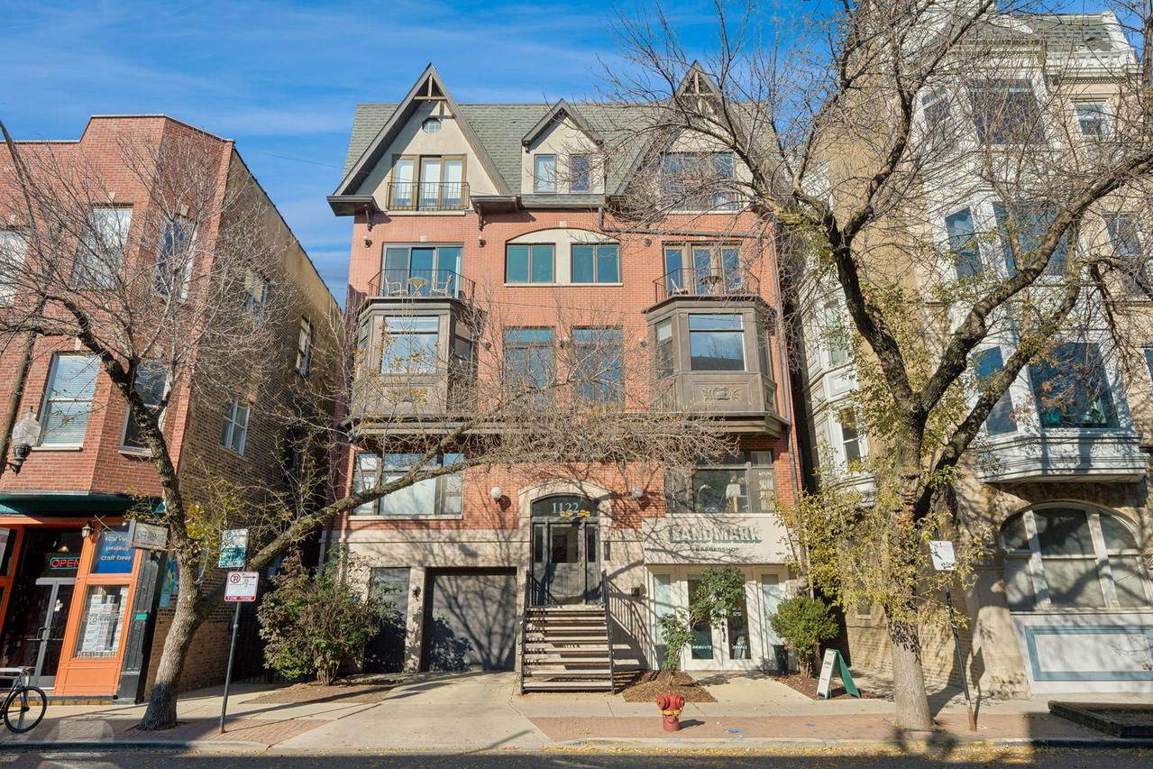 1122 W Armitage Ave. #302, Chicago, IL 60614