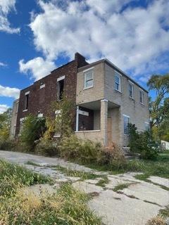 72 E 152nd St., Harvey, IL 60426