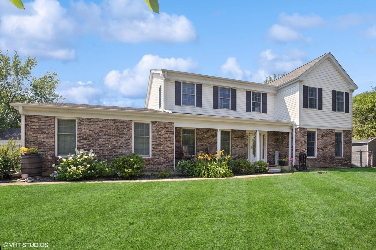 523 N Ela Rd., Barrington, IL 60010