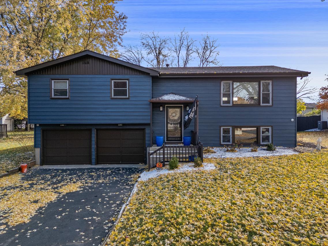 24333 S Valley Dr., Channahon, IL 60410