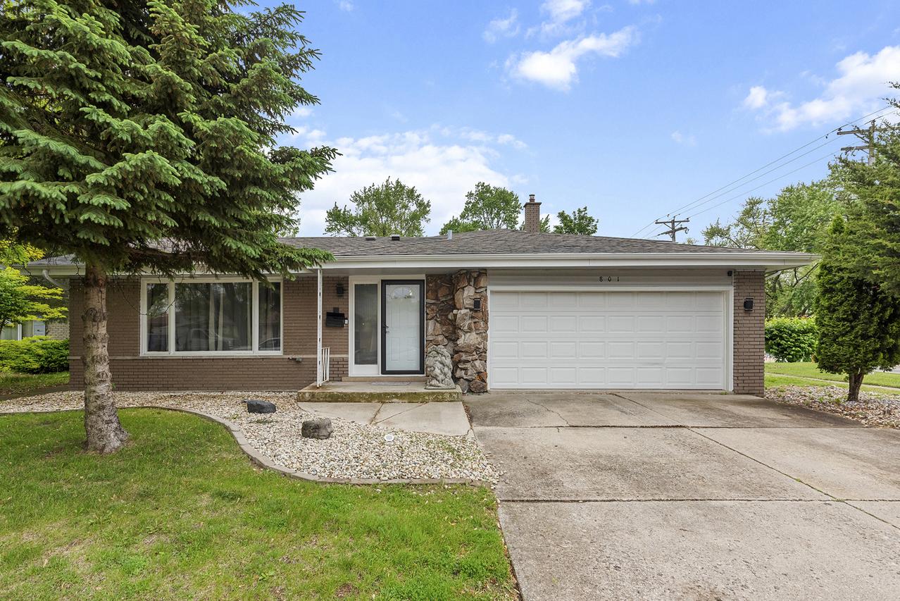 801 E 168th St., South Holland, IL 60473