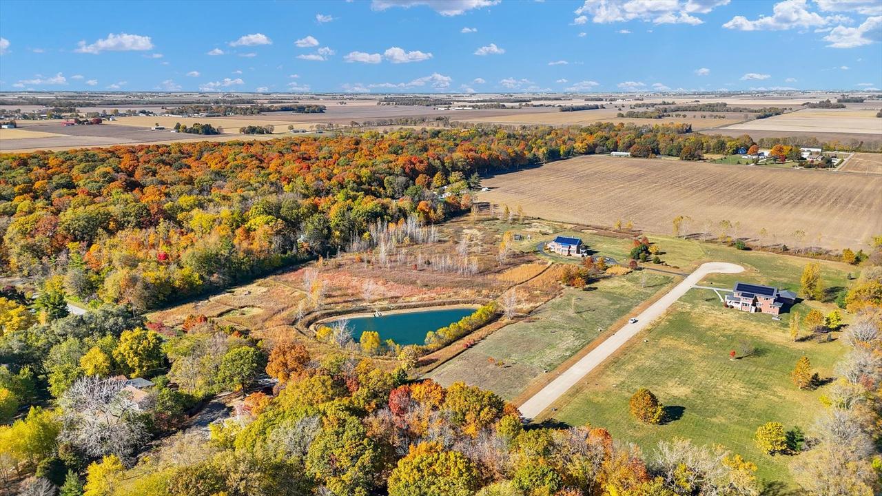 3002 N Brickhouses Rd., Urbana, IL 61802