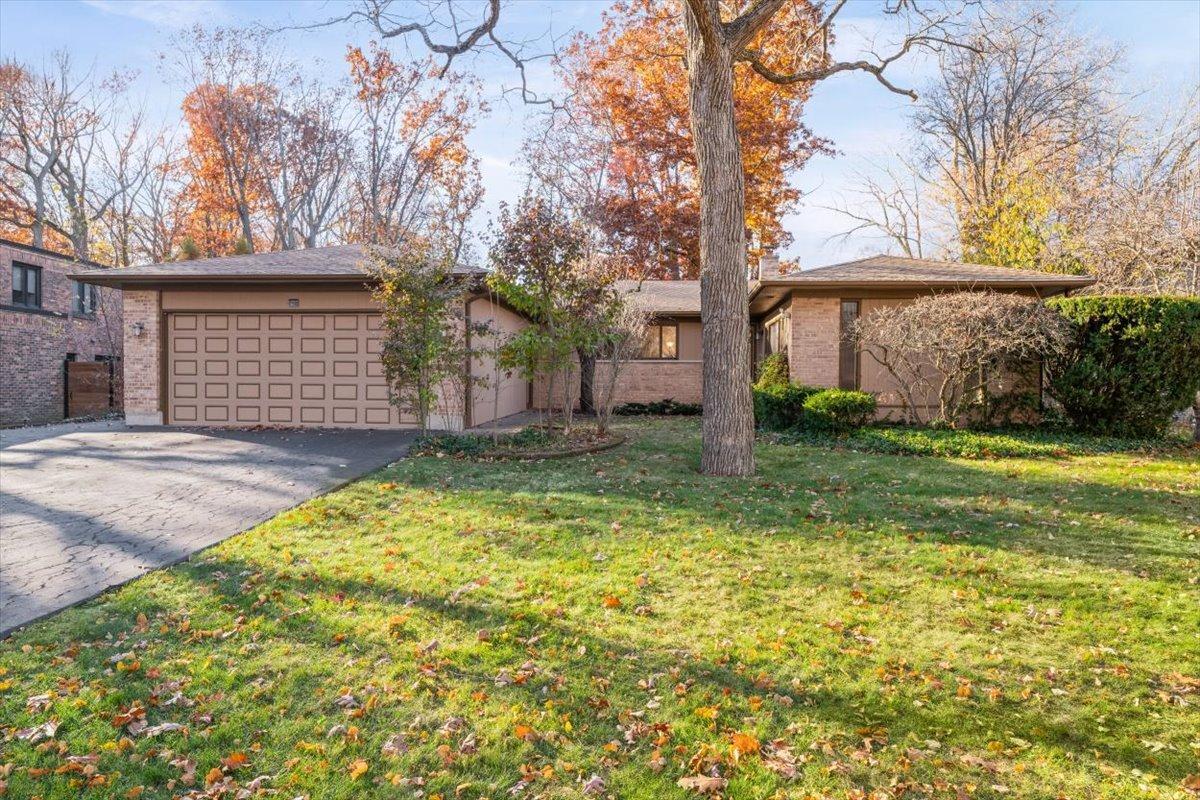 3296 Brook Rd., Highland Park, IL 60035
