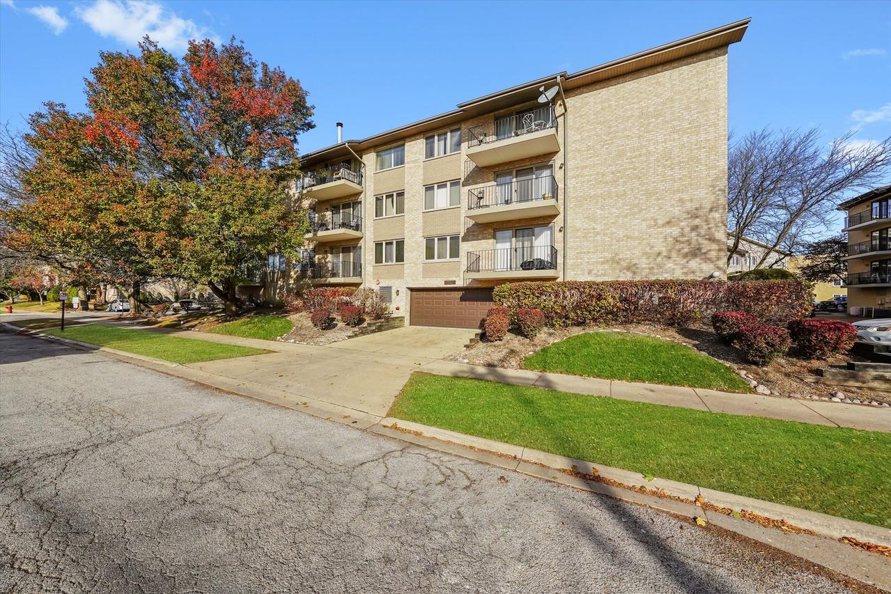 4530 W 93rd St. #1A, Oak Lawn, IL 60453