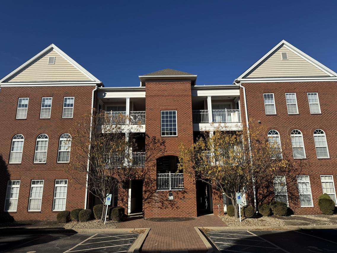 1905 N Lincoln Ave. #319, Urbana, IL 61801