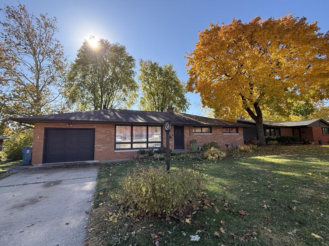 2116 14th St., Peru, IL 61354