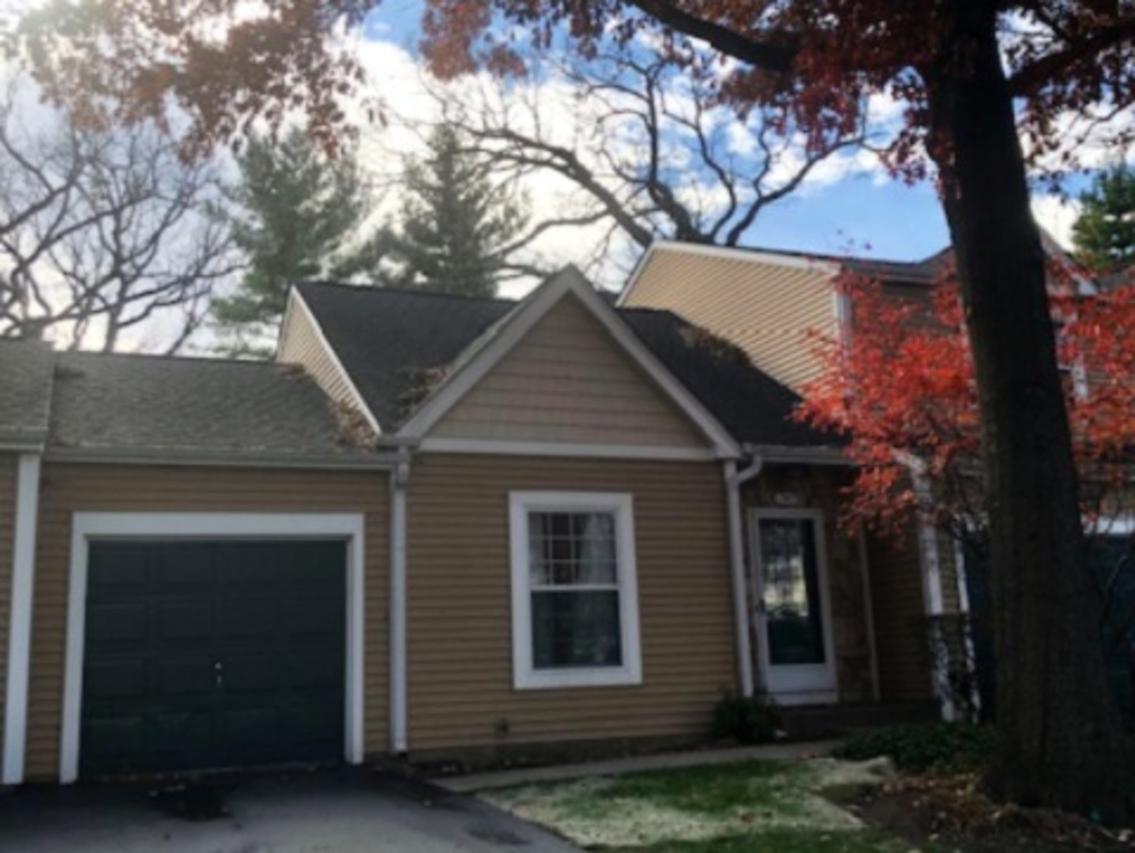 1943 Ozark Pkwy., Algonquin, IL 60102