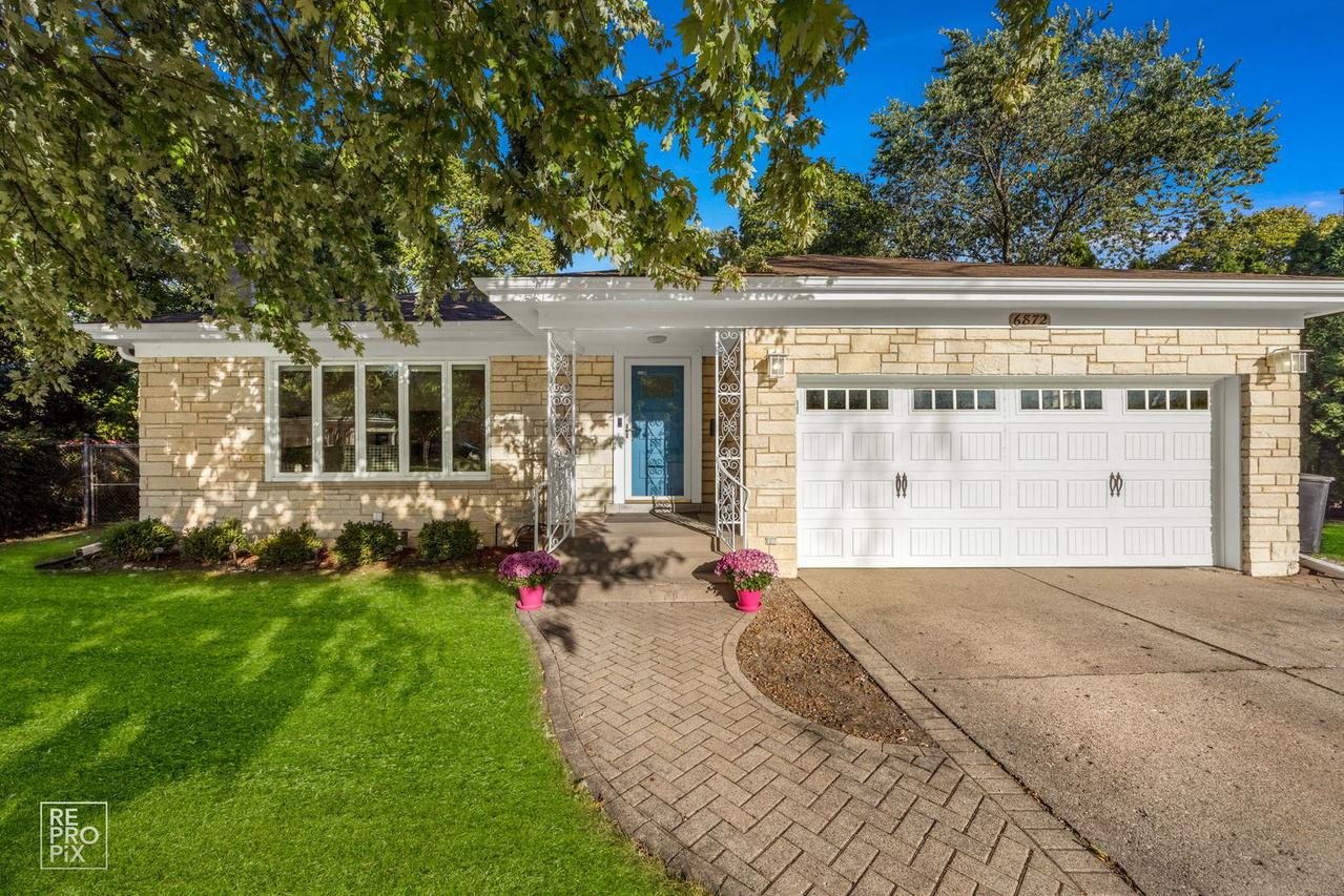 6872 N Loron Ave., Chicago, IL 60646