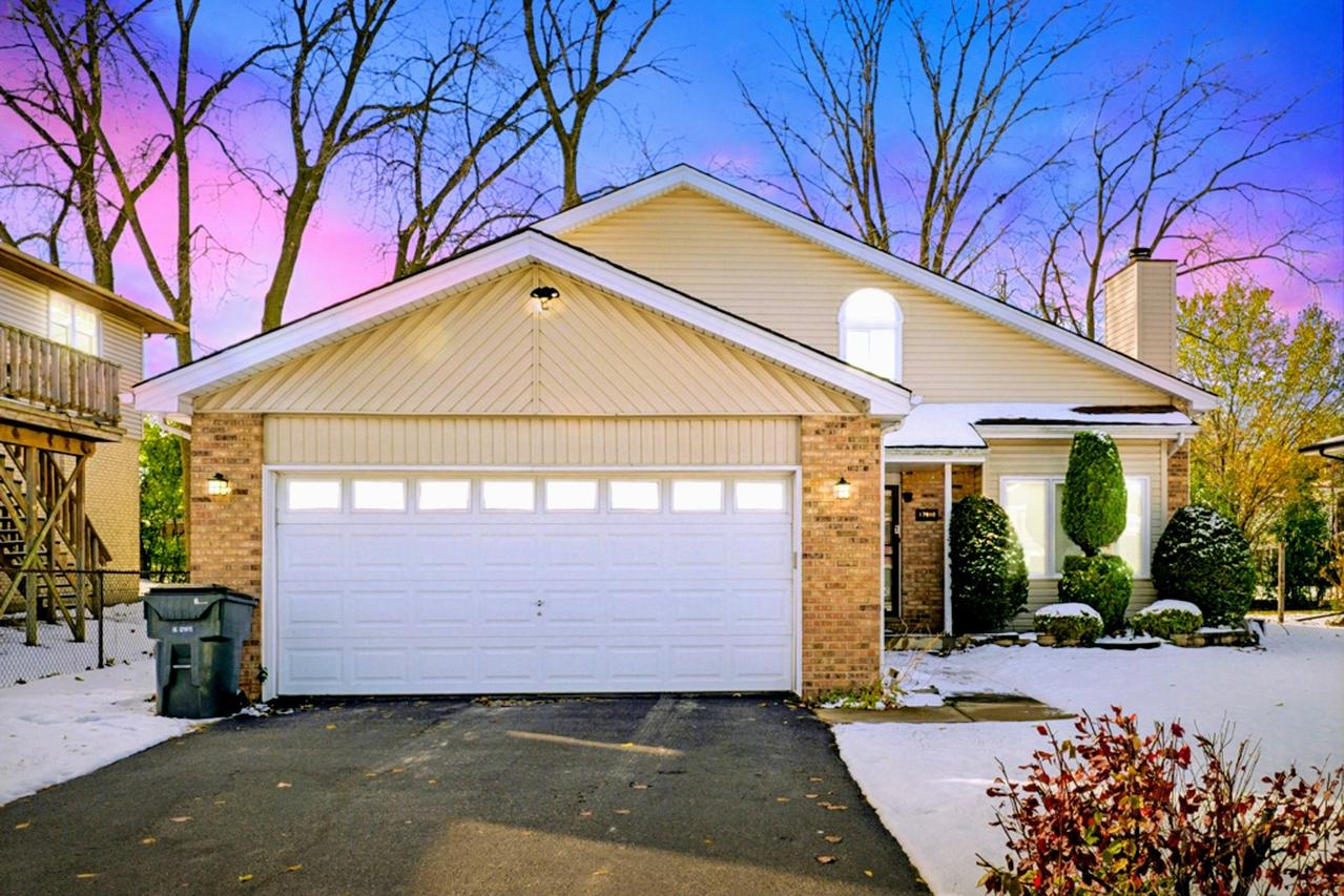 17910 Millstone Rd., Hazel Crest, IL 60429