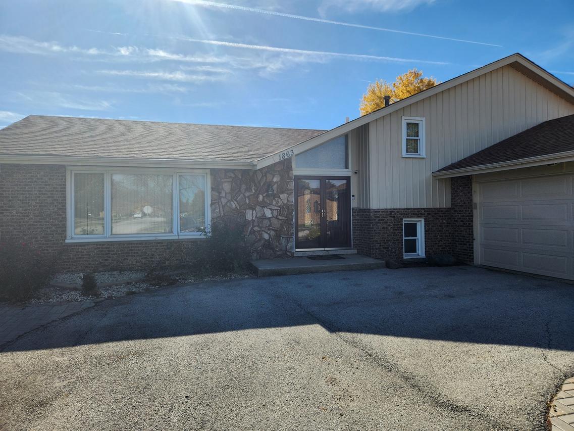 1863 E 172nd St., South Holland, IL 60473
