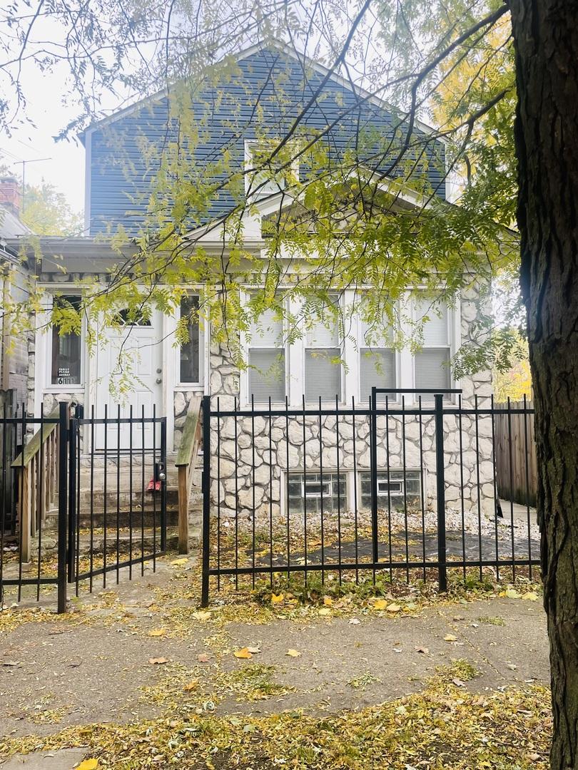 6111 S Wolcott Ave., Chicago, IL 60636