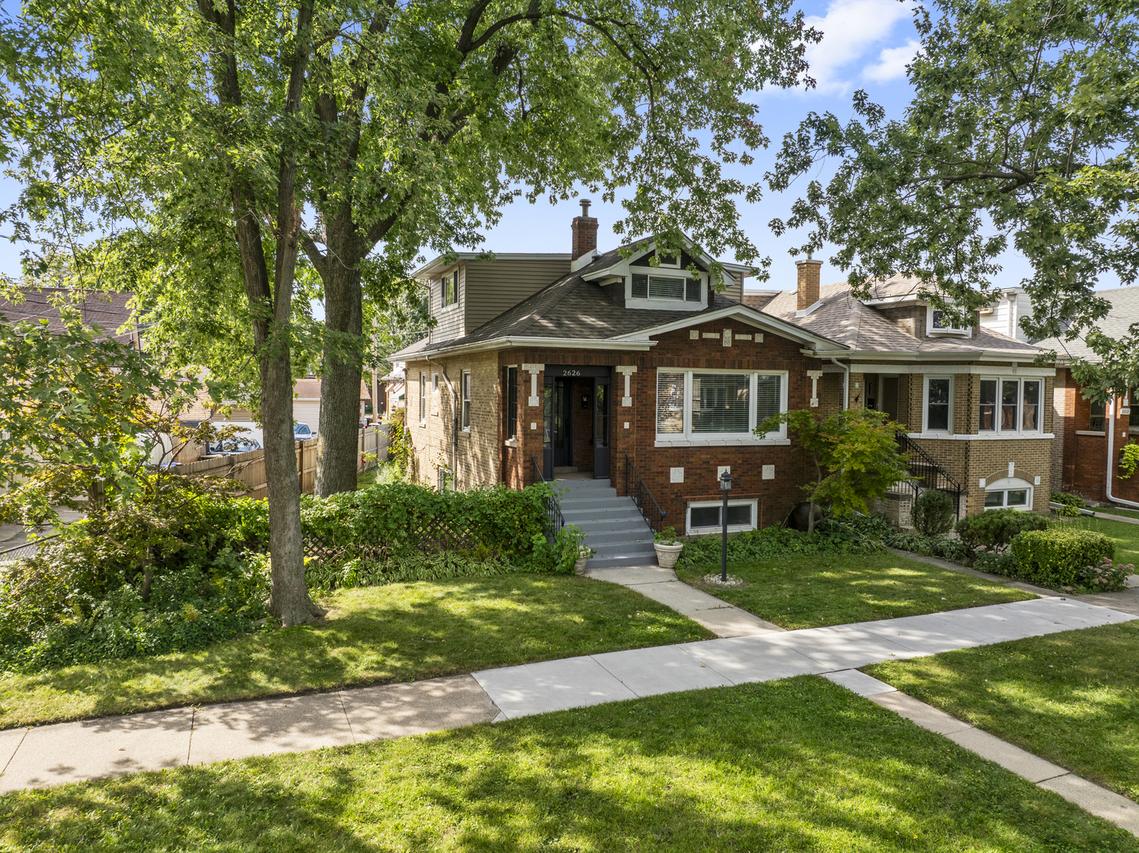 2626 N 78th Ave., Elmwood Park, IL 60707