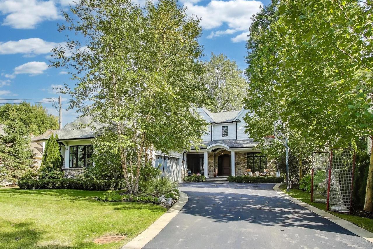 579 Greenwood Rd., Northbrook, IL 60062