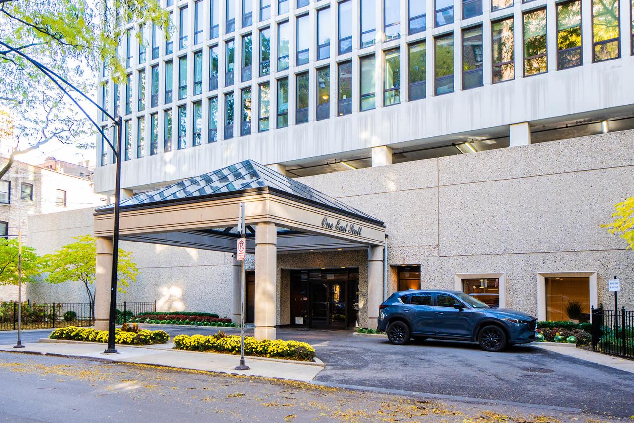 [Address Hidden by Seller], Chicago, IL 60610