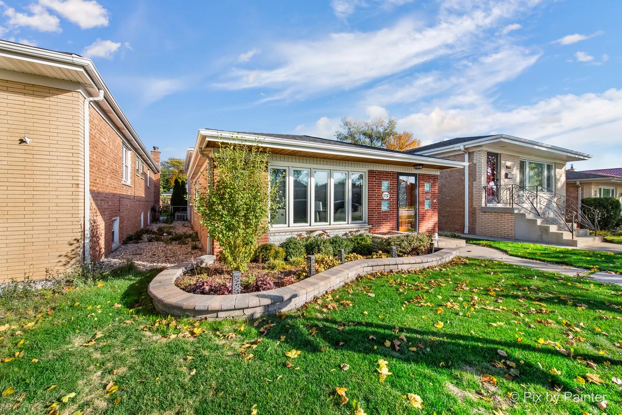 5737 N Oketo Ave., Chicago, IL 60631