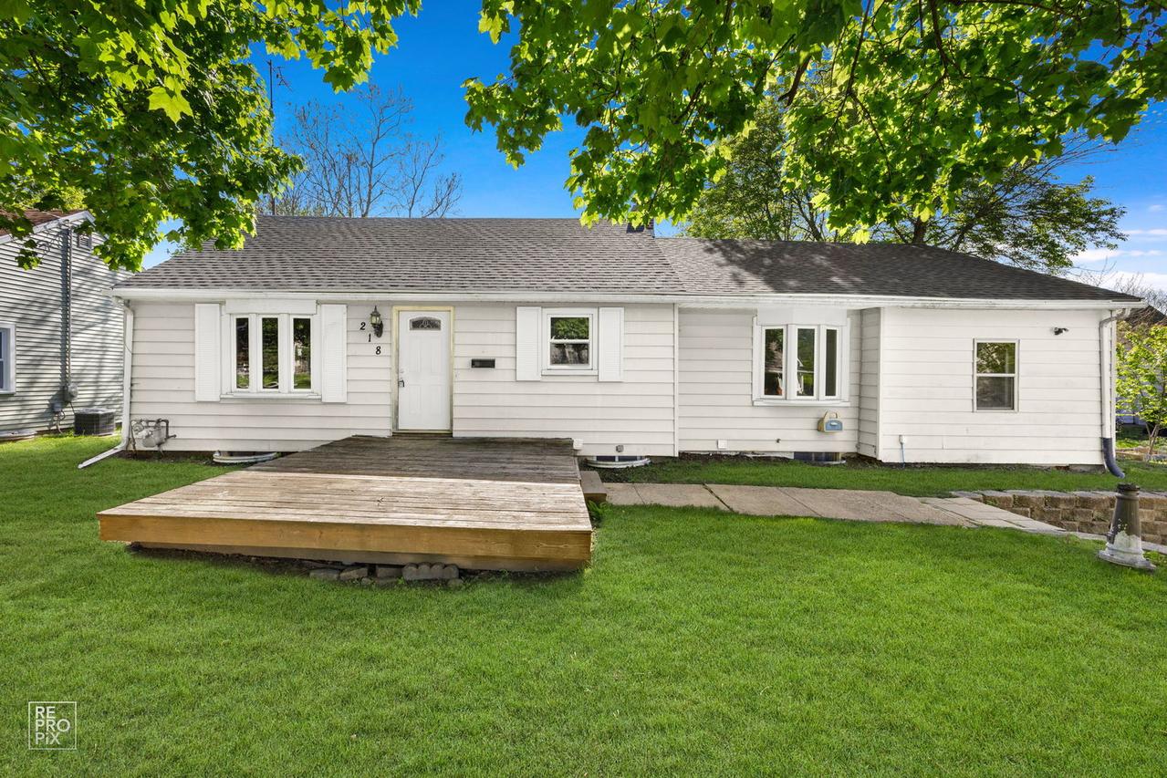 218 S Harrison St., Batavia, IL 60510