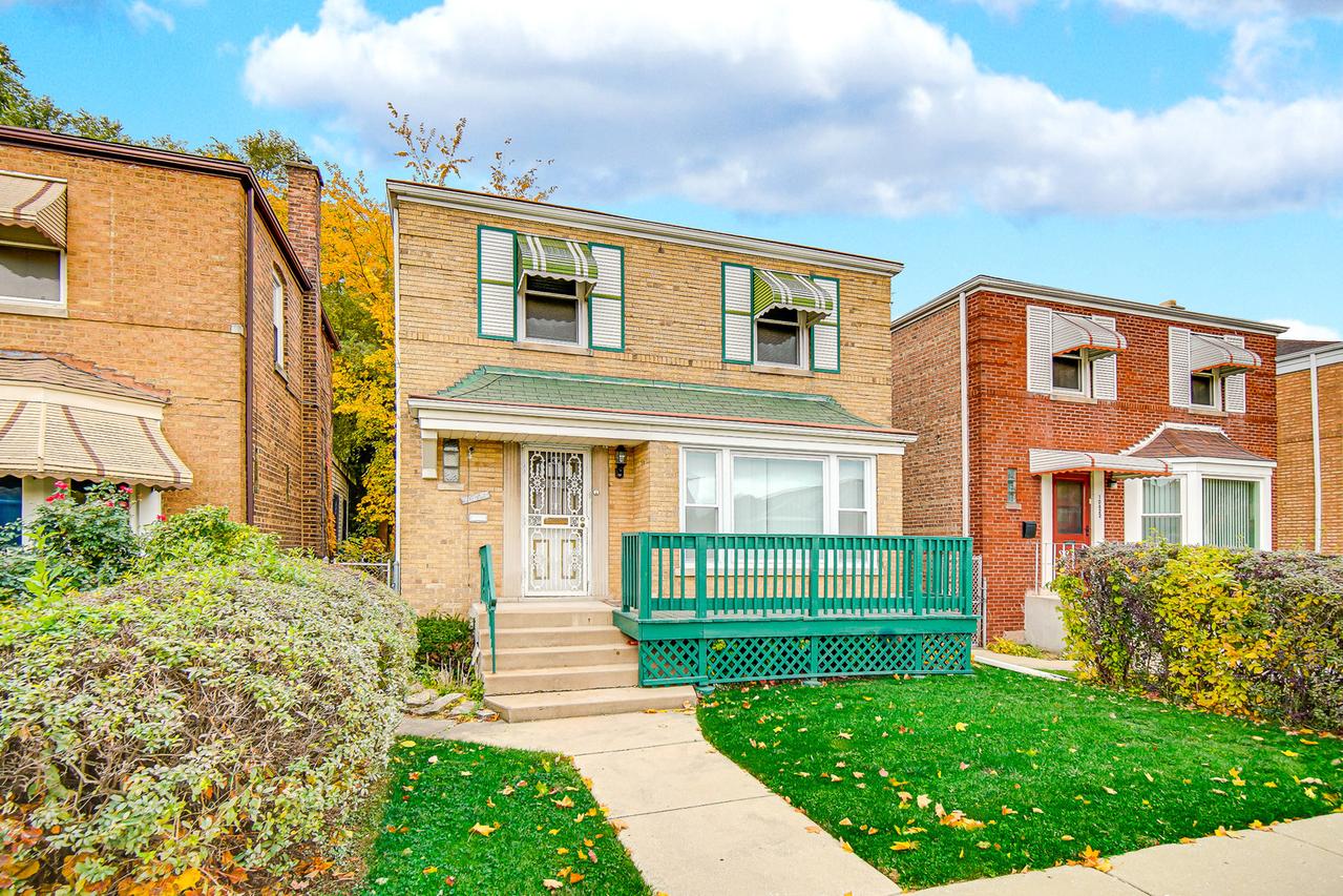 10626 S Prairie Ave., Chicago, IL 60628