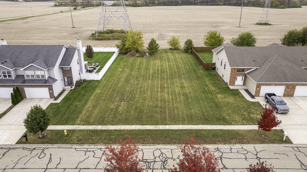 27243 & 27249 W Deer Hollow Ln., Channahon, IL 60410