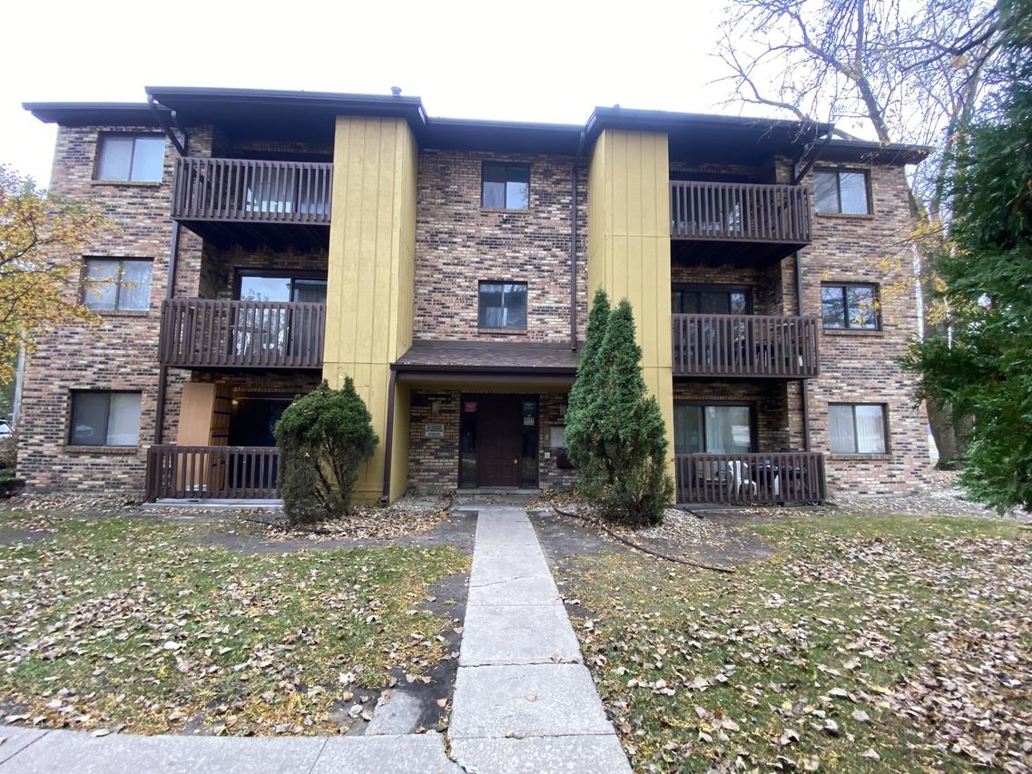 1259 Cunningham Dr. #1E, Calumet City, IL 60409
