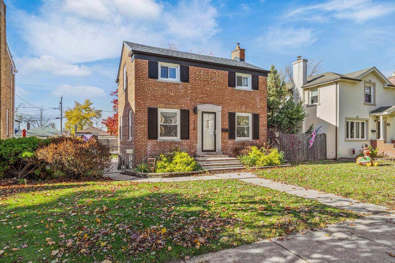 2428 Clarke St., River Grove, IL 60171