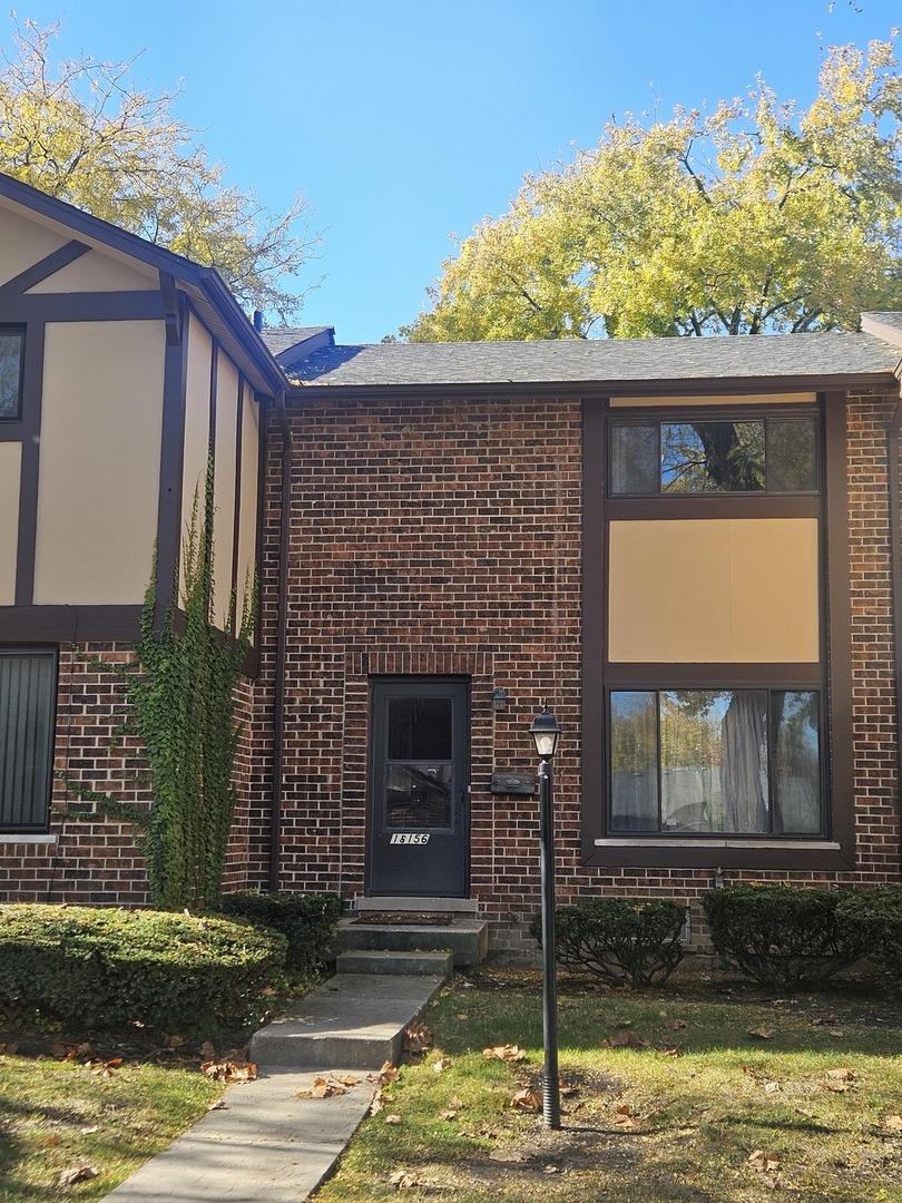 1S156 Radford Ln., Villa Park, IL 60181