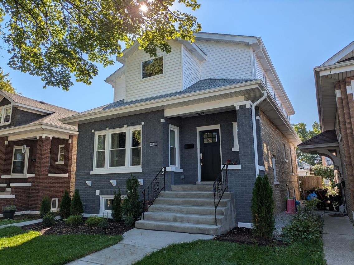 6109 W Berenice Ave., Chicago, IL 60634